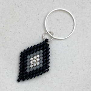 Black & silver - fits needle 2-12 mm