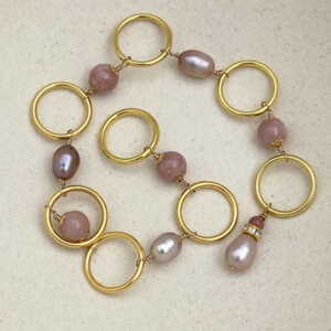Row Counter - Rosa freshwater pearls & gold - 6 rings