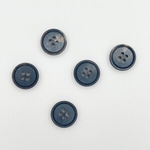 Button - dark grey horn 15 mm