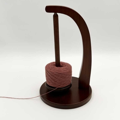 (035) Yarn holder