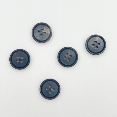 Button - dark grey horn 15 mm