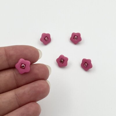 Knap - plastik blomst 10 mm - Pink