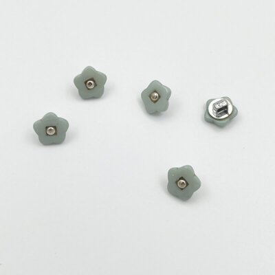 Knap - plastik blomst 10 mm - Sage