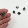 Knap - plastik blomst 10 mm - Grøn