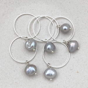 Grey freshwater pearl - fits needle 2-20 mm